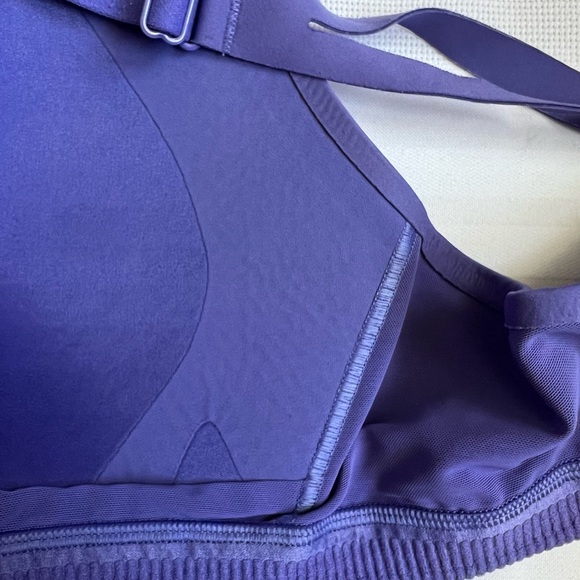 Lululemon AirSupport Bra | Size 34C - Picture 7 of 9